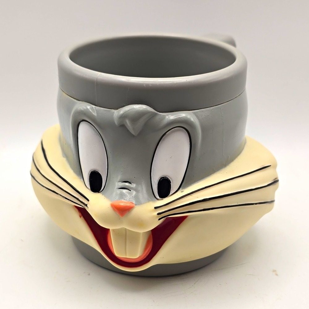 Warner Bros. Looney Tunes Bugs Bunny Figural Plastic Mug Gray Beige 1992